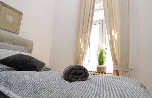 Old Town Apartamento | Lofty Luxury 3 BD Apartment 140 sqm, in Downtown Bascarsija