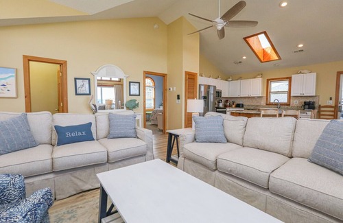 Carolina Dunes Casa | Lofty View ☀️ Semi-Oceanfront 4 BR home, Dog-Frendly 🐕 & Private Pool