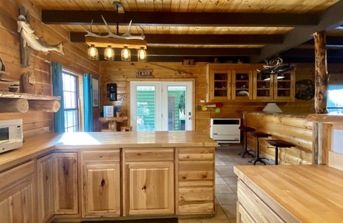 Elephant Butte Casa | Cabaña de madera en el lago