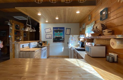Elephant Butte Casa | Cabaña de madera en el lago