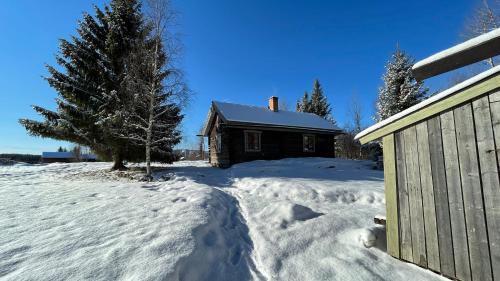 Hassela Casa | Log Cabin from 1820s with wood-heated sauna