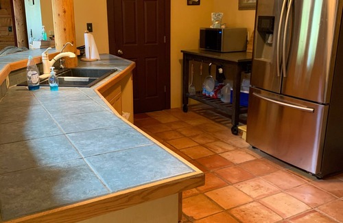 Columbia Casa | Log cabin house in historic Columbia