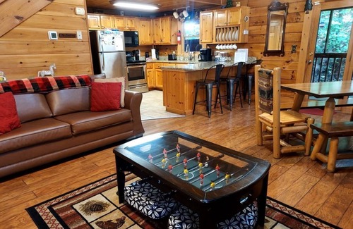Pigeon Forge Cabina | Gran cabaña, excelente ubicación, excelentes tarifas, excelentes críticas