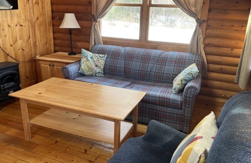 West Bay Cabina | Log Cabin on Bras d'or lake, 1 BDR (5 of 5)