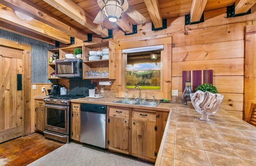 Ludlow Cabina | Log Cabin On The Lake