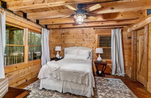 Ludlow Cabina | Log Cabin On The Lake