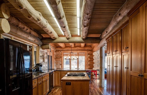 Pentwater Casa | Log Cabin on the Lake