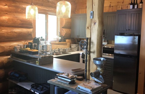 Lac-Saguay Cabina | Log Cabin Sanctuary Hideaway