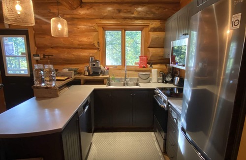 Lac-Saguay Cabina | Log Cabin Sanctuary Hideaway