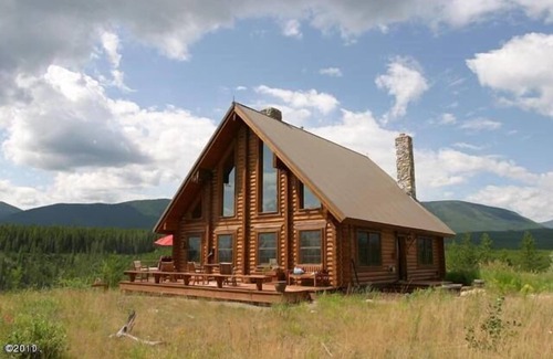 Polebridge Cabina | Log Cabin y opcional Bunkhouse con Espectaculares Vistas Wilderness