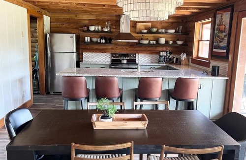 Heber Springs Cabina | Log Cabin with the Best Views of the Little Red River