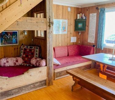 Austbygde Casa | Log Cabin With View Of Gaustatoppen