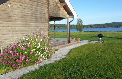 Kopparberg Casa | Log cottage by the lake to a high standard