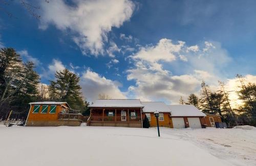 Maplecrest Casa | Log Home w Mountain Views Near Windham & Hunter Ski Resorts