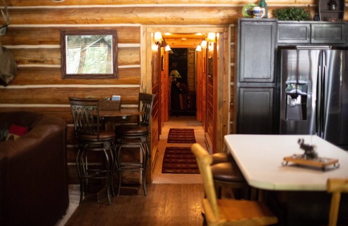 Darby Casa | Bienvenido a "The Cabin"