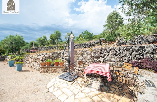 Mons Cabaña | Loge du Chauffeur, lujoso apartamento Olive Farm con hermoso diseño interior