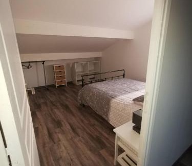 Castets Apartamento | logement 1Chambre et 1 clic clac