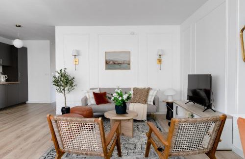 Valence Apartamento | Logement 2 chambres spacieux Lit King Verdun parking gratuit