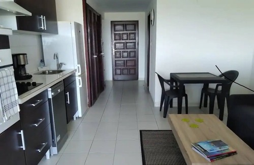 Cul de Sac Apartamento | Logement 40 m2, front de mer à 50 m de la plage