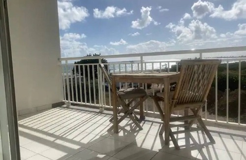 Cul de Sac Apartamento | Logement 40 m2, front de mer à 50 m de la plage