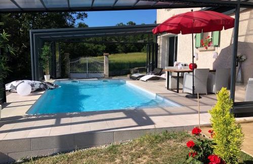 Estivareilles Apartamento | Logement avec spa ,sauna et piscine privée chauffée du 15 avril à début octobre vue