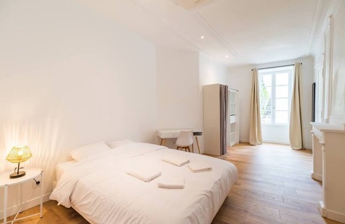 Guingamp Apartamento | Logement D'exception : 6 Chambres et Babyfoot