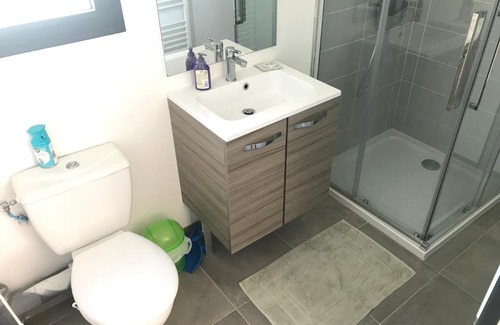 Cornebarrieu Casa | Chambre indépendante avec salle d’eau proche de la clinique au calme