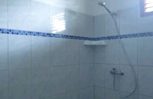 Tartane Apartamento | Logement de Vacances en Rez-de-jardin D'une Maison à la Campagne