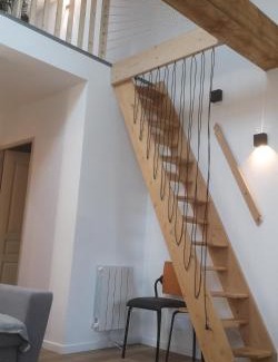 La Vraie-Croix Apartamento | Logement indépendant appartement T2 bis style loft