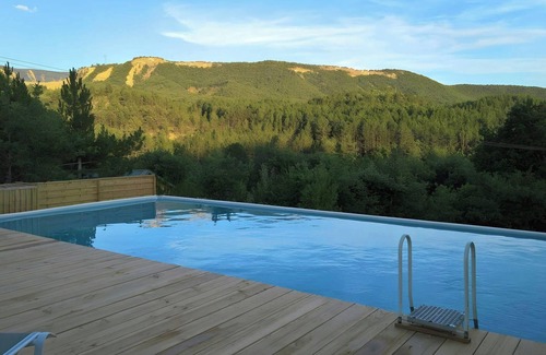 Entrepierres Chalet De Esquí | Logement insolite tout confort 1, piscine chauffée