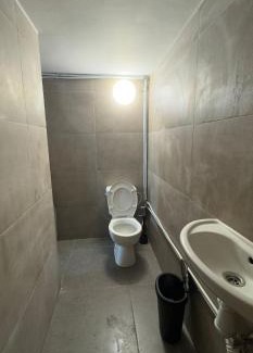 Sint-Jans-Molenbeek Apartamento | Logement privé sous sol accès autonome