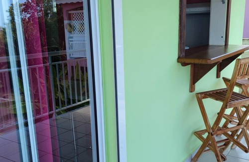 Pointe-Noire Apartamento | TOTOBWA-Apartamento-Estándar-Baño en la habitacion-Vista al Mar