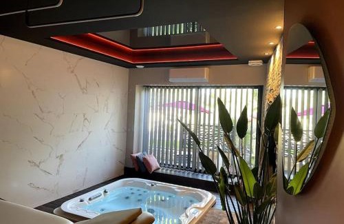 Arcais Casa | Logement spa privatif proche Niort et La Rochelle