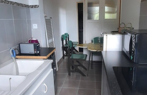 Le Teil Condominio | Logement Spacieux et Trés Lumineux, Pour 3 à 5 Personnes, Avec Parking