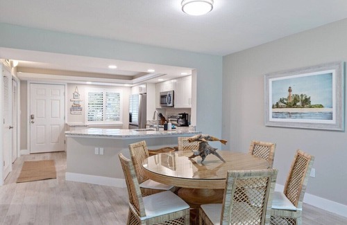 Sanibel Condominio | Loggerhead 261- Gorgeous Two Bedroom Condo with Fantastic Amenities