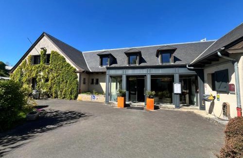 Mur-de-Barrez Hotel | Logis Auberge du Barrez