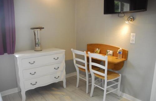 Le Chambon-sur-Lignon Apartamento | Logis Hôtel Le Relais du Bois Vialotte