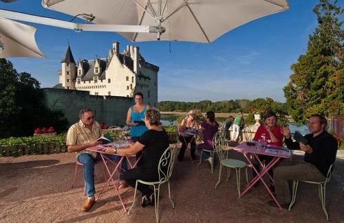 Montsoreau Hotel | Logis Hôtel Le Bussy