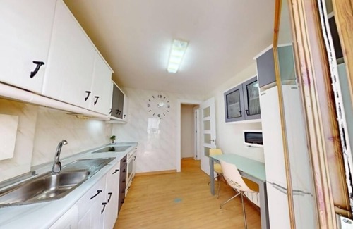Romareda Apartamento | LOIRA SAN JUAN DE LA CRUZ: Moderno y Céntrico