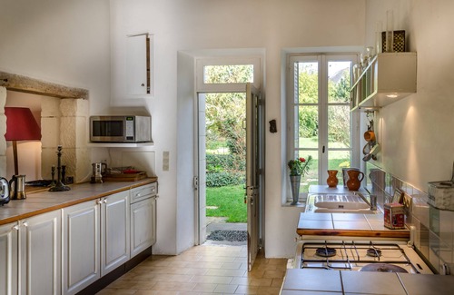 Ferriere-Larcon Casa | Loire Valley Priest's Village House 2 Acres, Pool, 7 Bedrooms.
