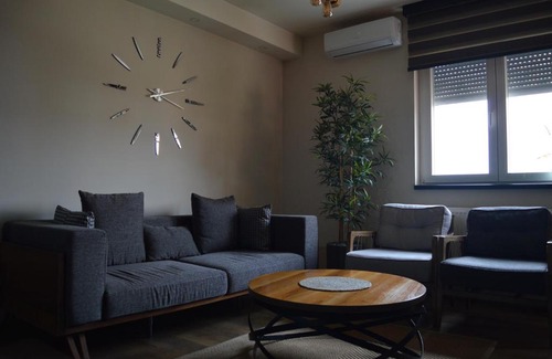 Jagodina Apartamento | LOLA