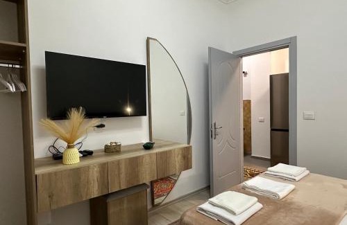 Gjirokaster Hotel | Lola's Rooms