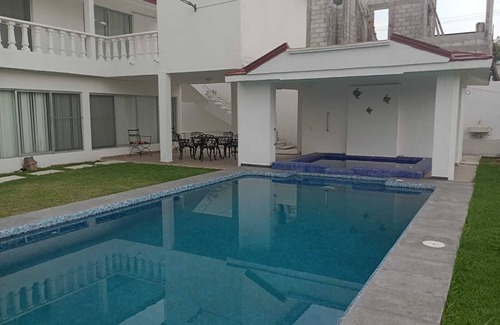 Lomas de Cocoyoc Casa | Lomas de Cocoyoc, México. Ven y disfruta en familia.