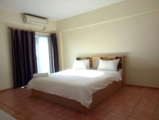 Saen Suk Hotel | Lomsabai Apartments