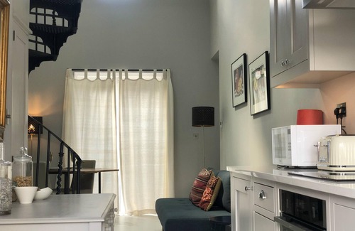East Putney Apartamento | London-apartment-sleeps2-privateentrance