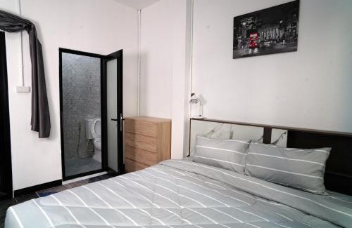 Karon Casa | London House Phuket