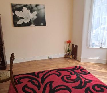 Loxford Casa | London Ilford town house
