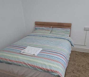 Loxford Casa | London Ilford town house