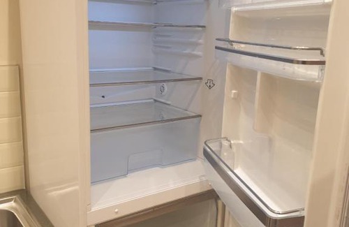 Valentines Apartamento | London Luxury Apartments 3 Bedroom Sleeps 8 with 3 Bathrooms 4 mins walk to tube free parking