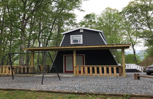 Robbinsville Cabina | Londons 'Mountain House - Acogedora cabaña de montaña con fácil acceso por carretera pavimentada
